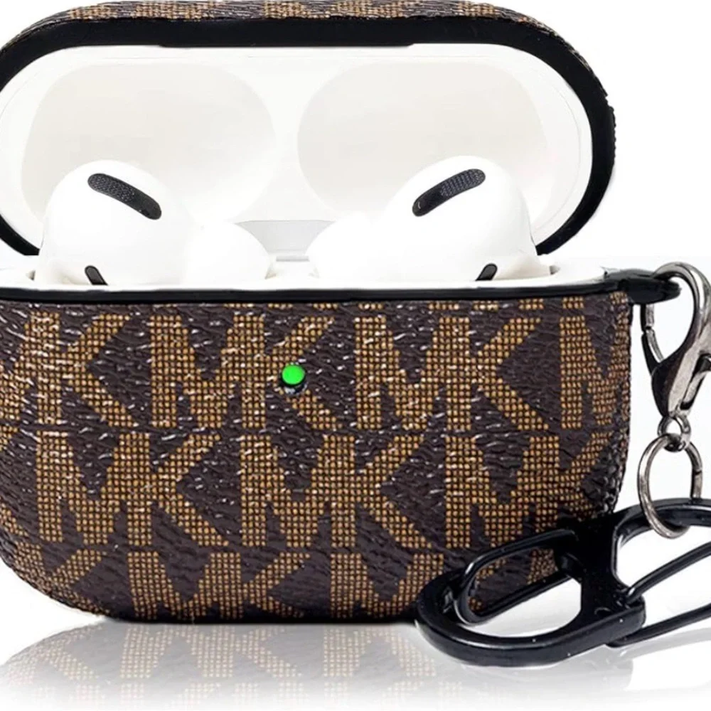 Michael Kors Brown/Tan Monogram AirPods Pro Carry Case with Clip - Picture 1 of 5